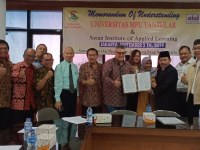 Non Regular Class Program Mpd Umsurabaya Nomor Serangkaian Foto 4
